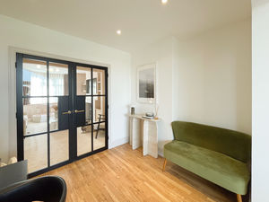 Photo 10- click for photo gallery